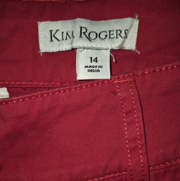 KIM ROGERS Red Shorts - Picture 4 of 4